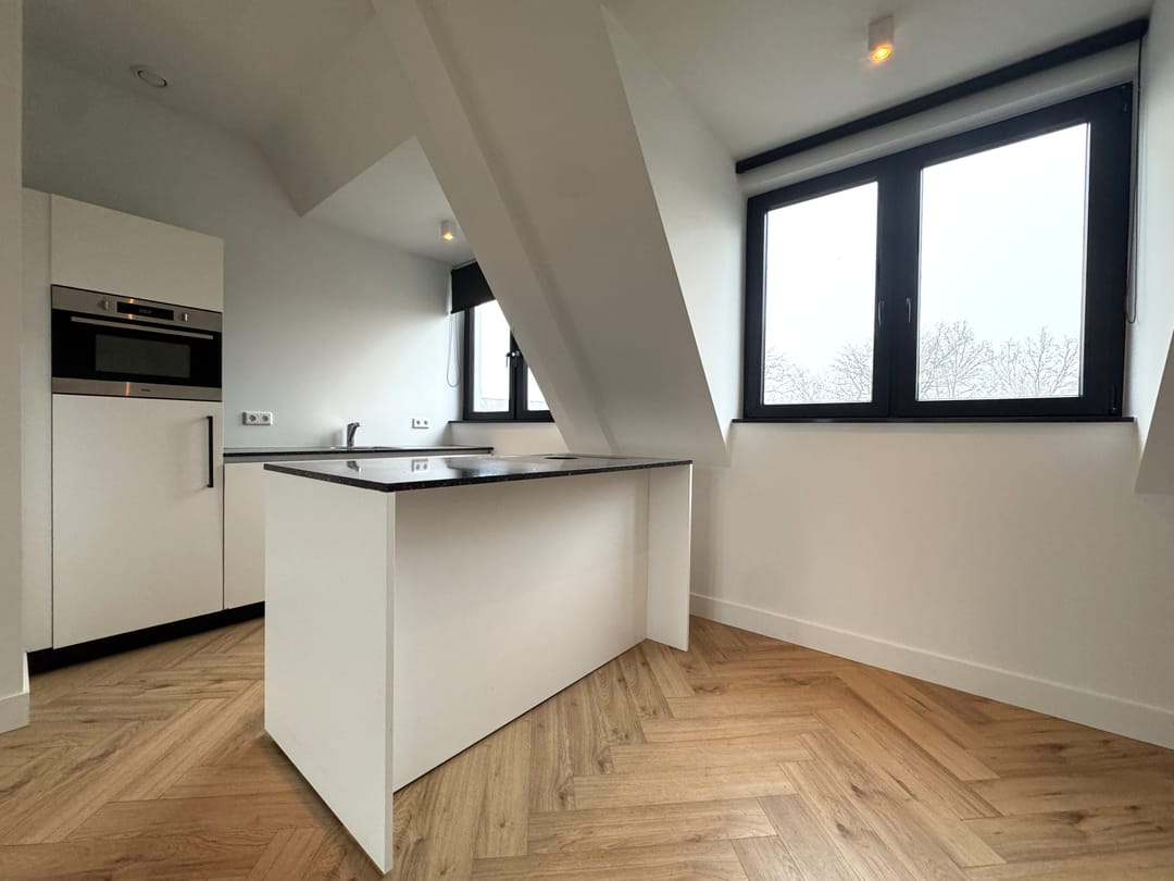 Foto 7 van Heuvelplein 275-E