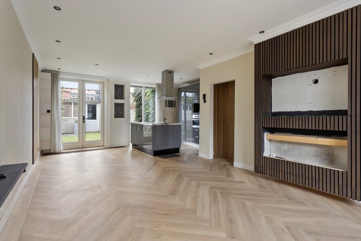 Foto 3 van Deken Waarestraat 56