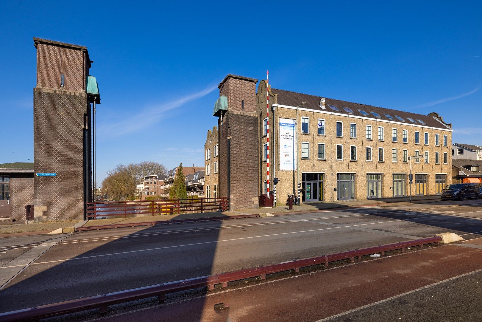 Photo 24 of Oranjestraat 68