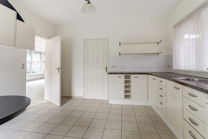 Photo 14 of Spoorstraat 5