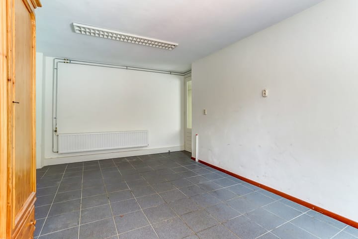 Photo 18 of Spoorstraat 5