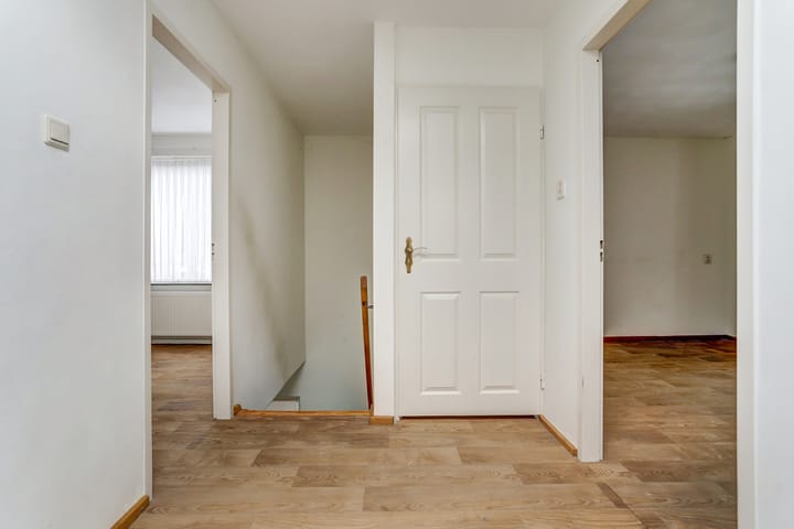 Photo 24 of Spoorstraat 5