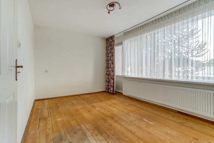 Photo 25 of Spoorstraat 5