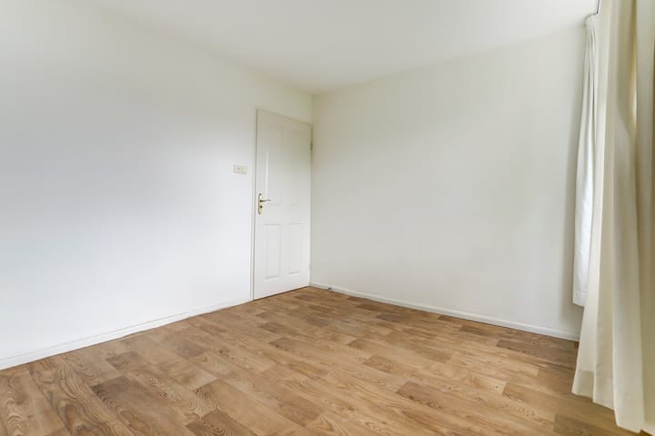 Photo 28 of Spoorstraat 5