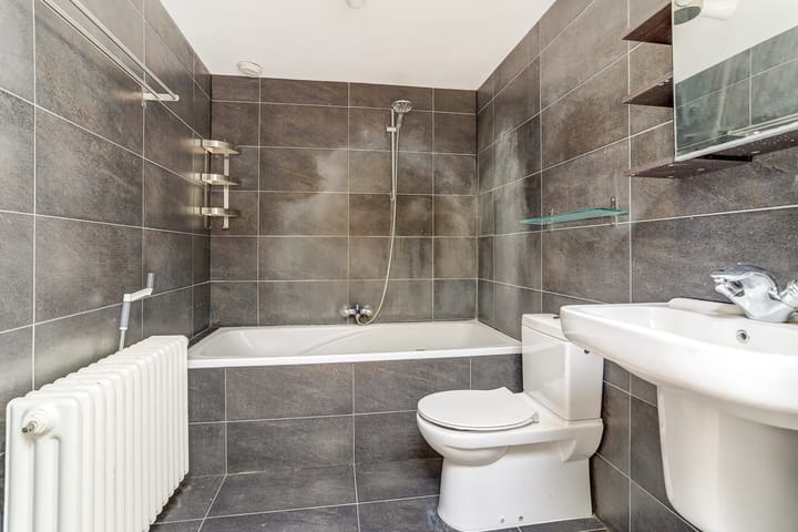 Photo 33 of Spoorstraat 5