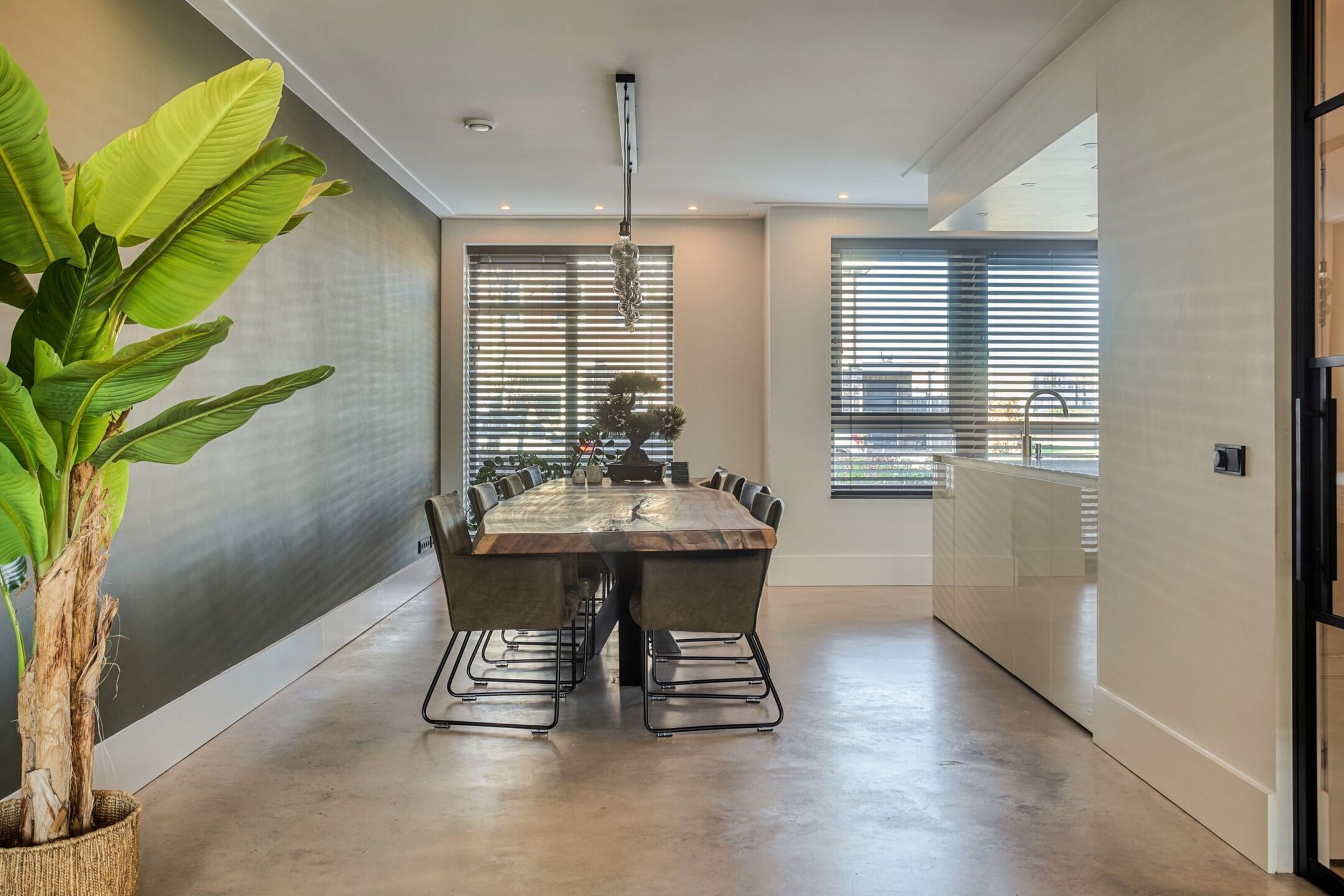 Foto 9 van Meester A Datemalaan 48