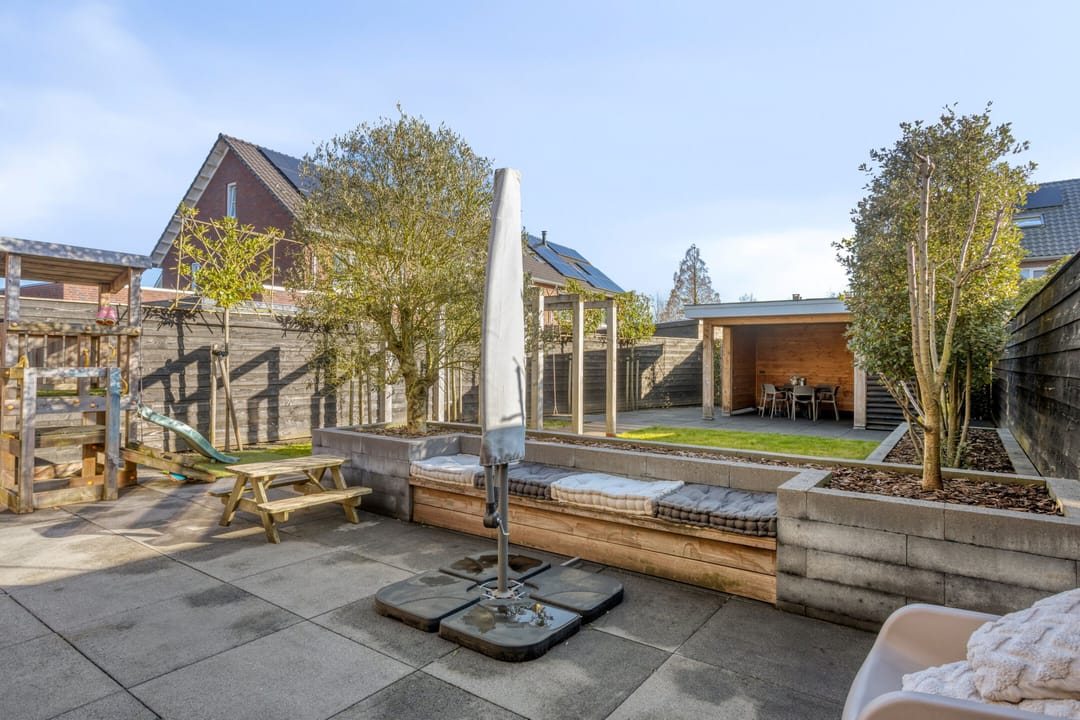 Foto 37 van Meester A Datemalaan 48