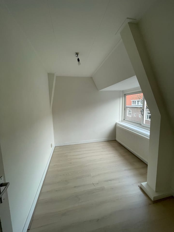 Photo 9 of Johann Keplerstraat 28-1