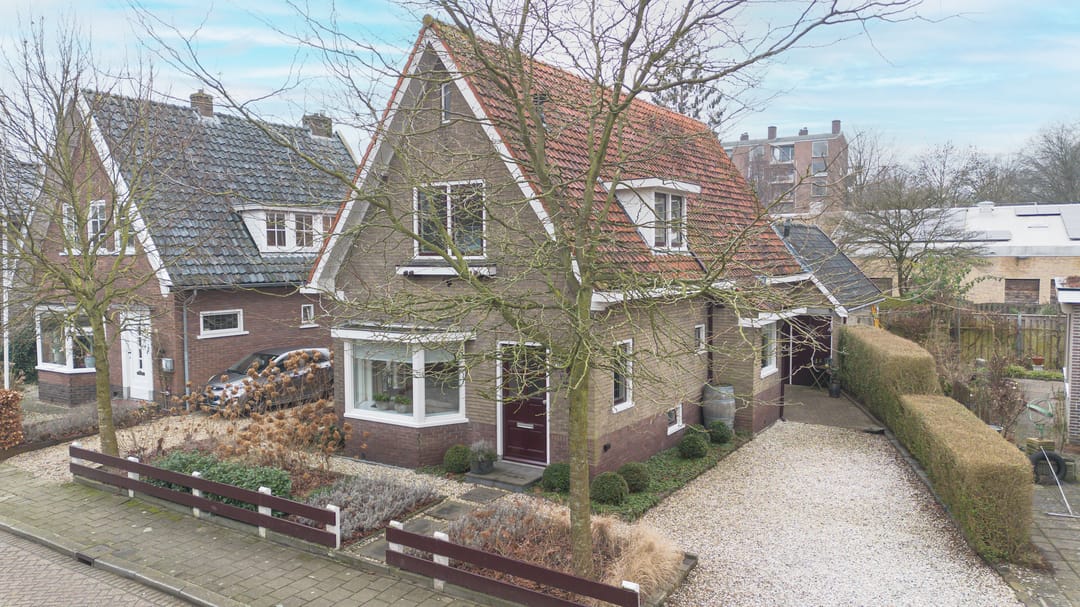 Photo 2 of Driehuizerweg 10