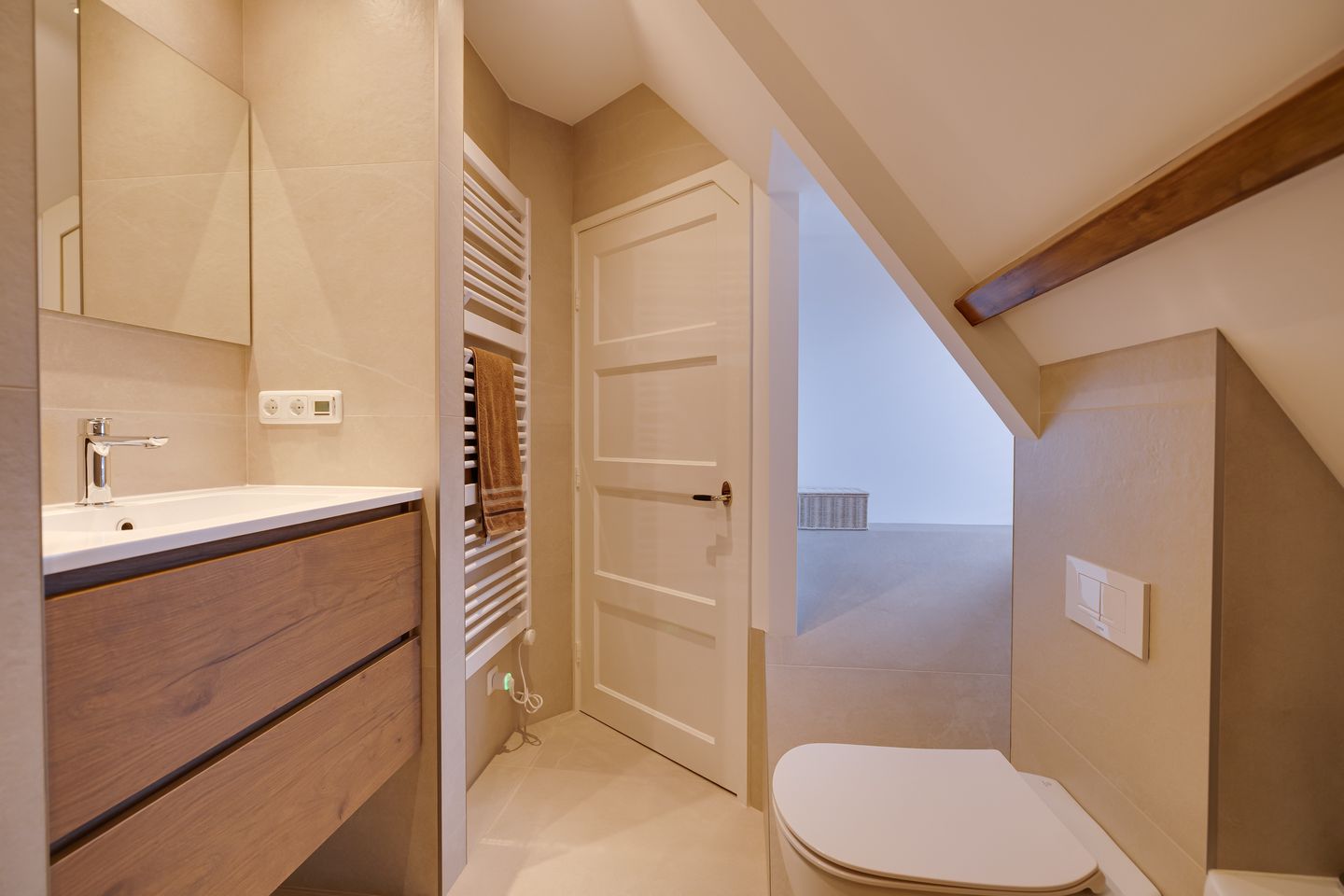 Photo 29 of Driehuizerweg 10