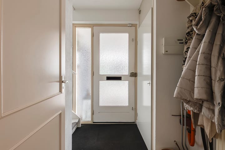 Photo 3 of Pietje Baltusstraat 7