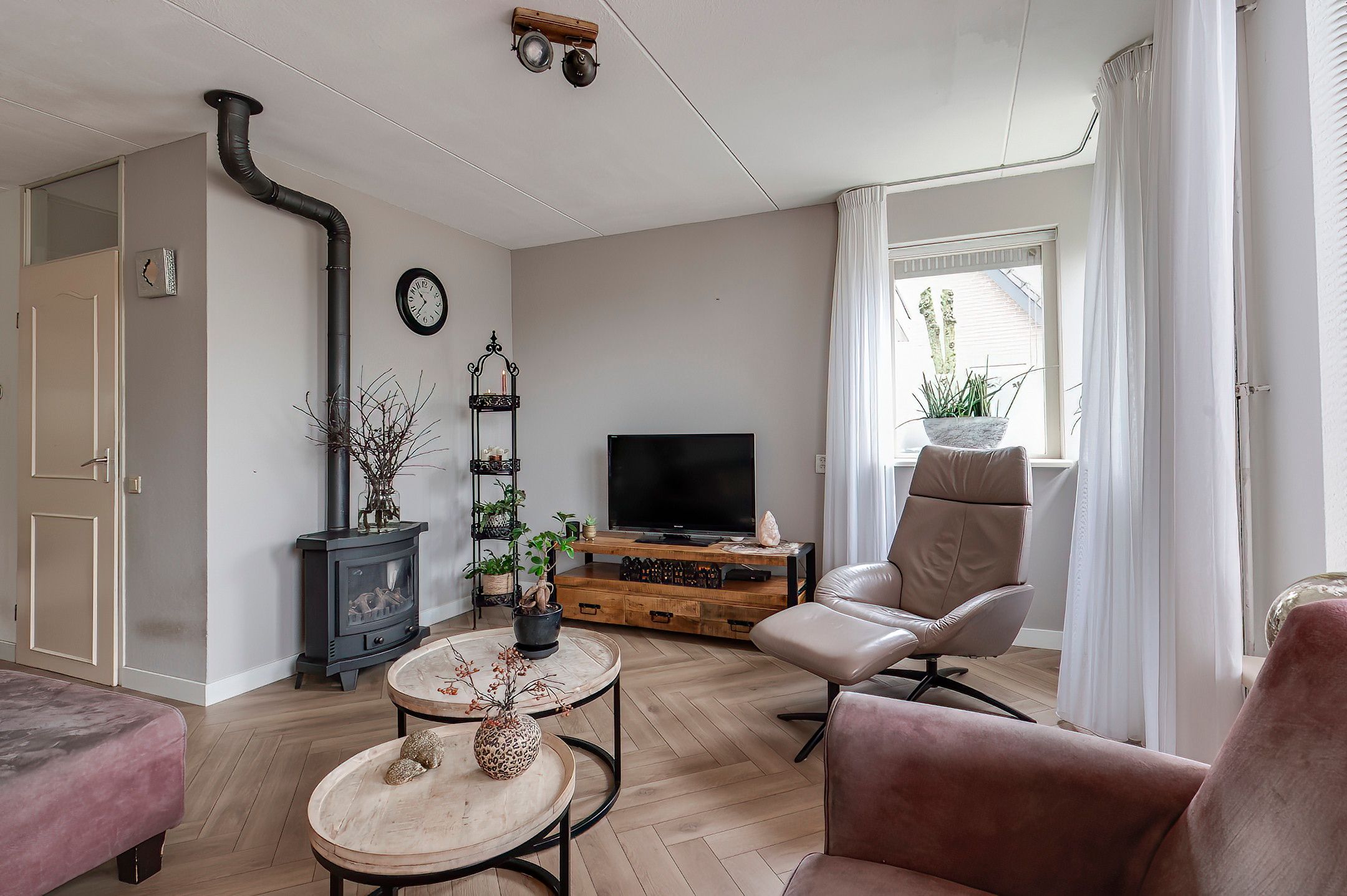 Photo 6 of Pietje Baltusstraat 7