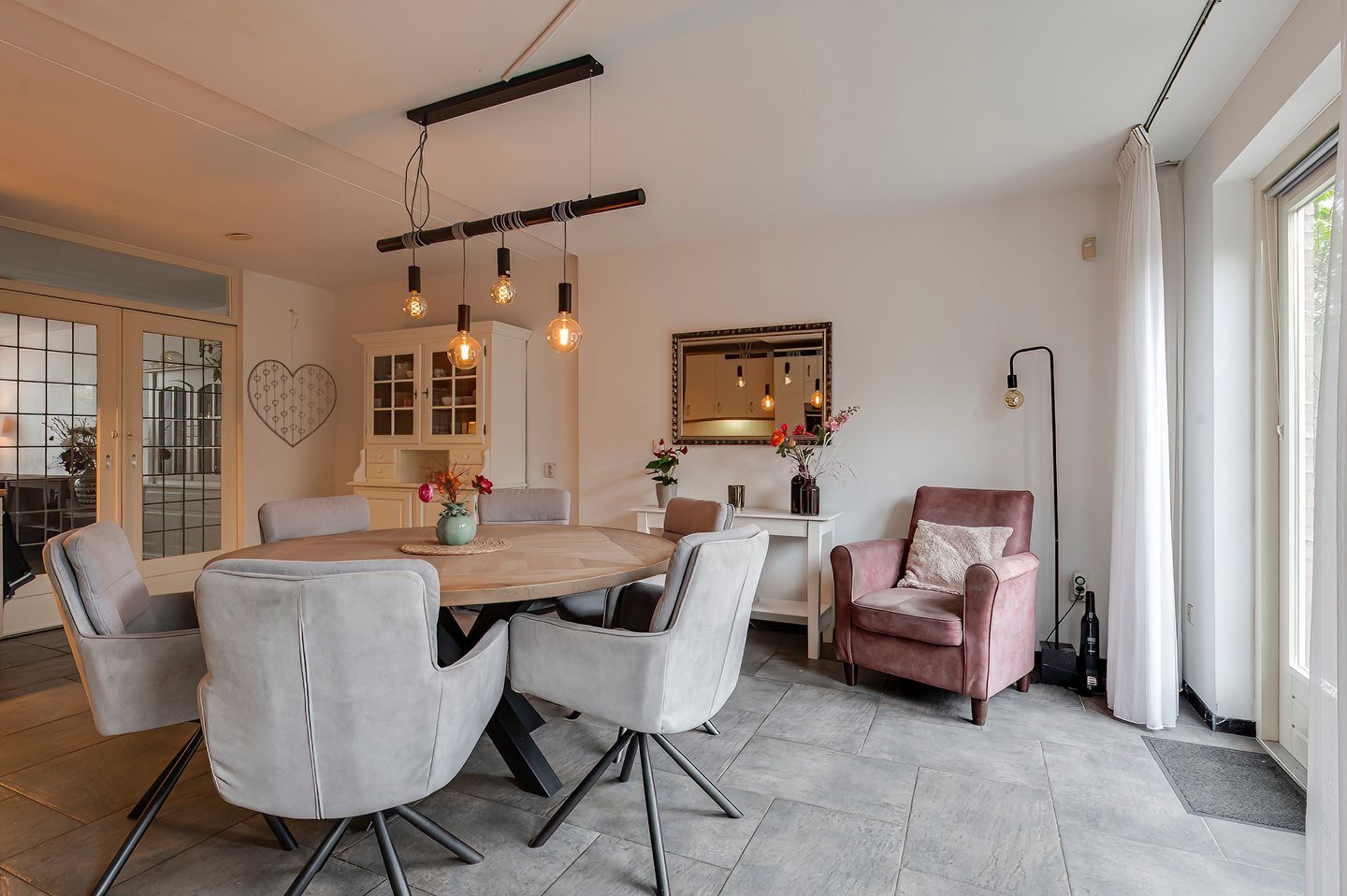 Photo 10 of Pietje Baltusstraat 7