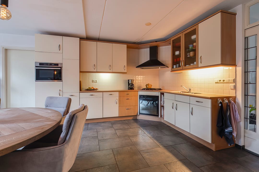 Photo 11 of Pietje Baltusstraat 7