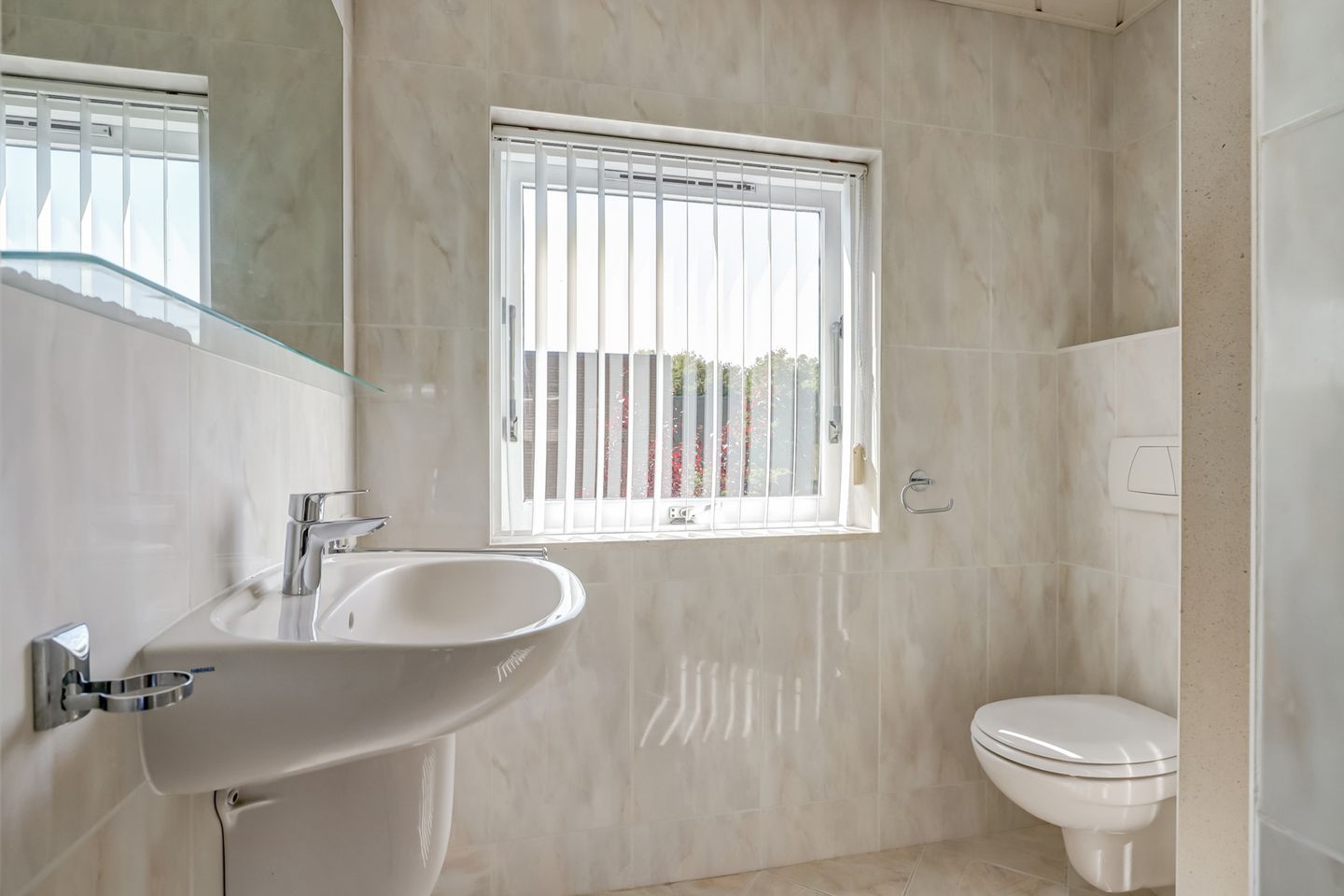 Foto 35 van Kraakstraat 105