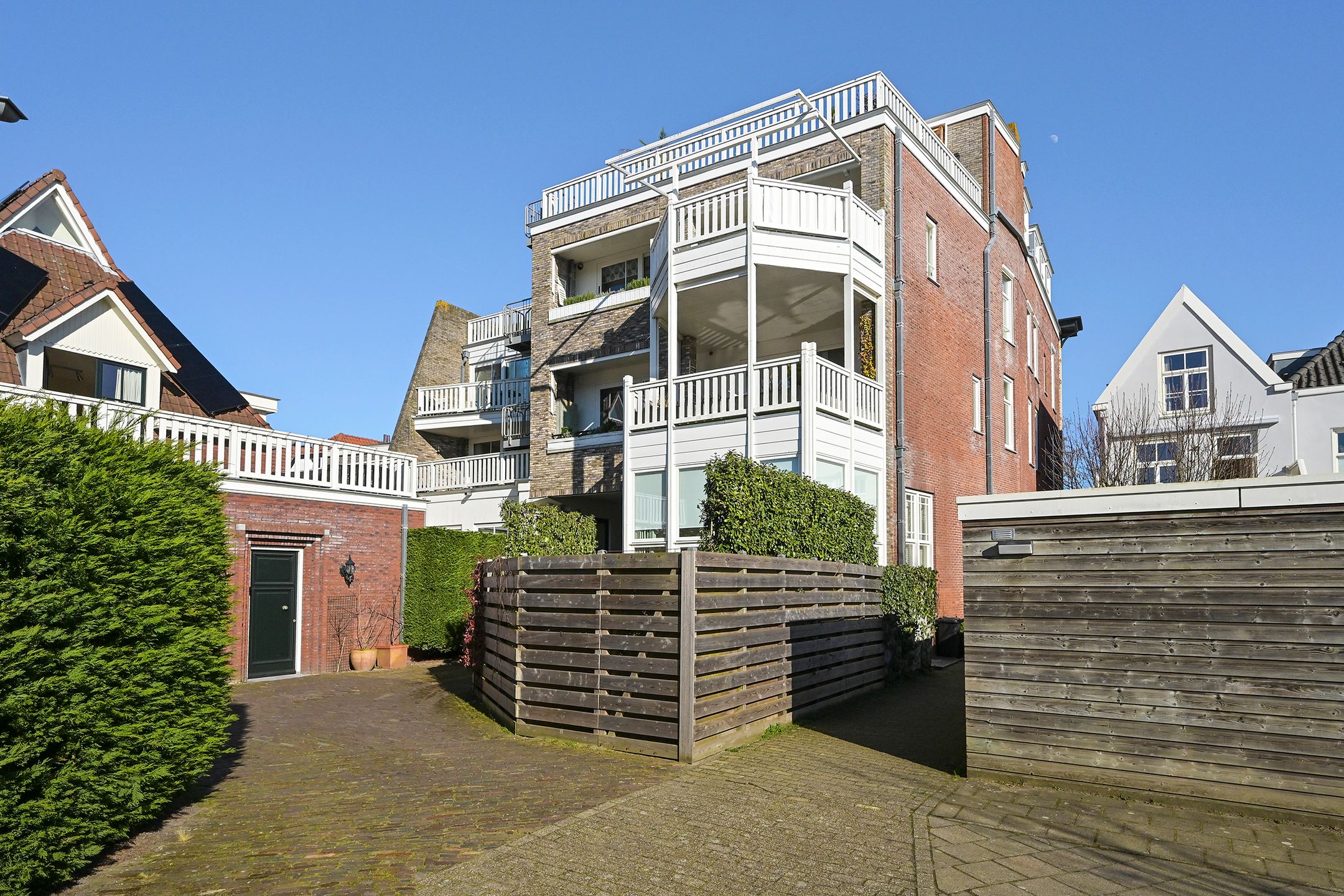 Foto 30 van Badhuisweg 203-A