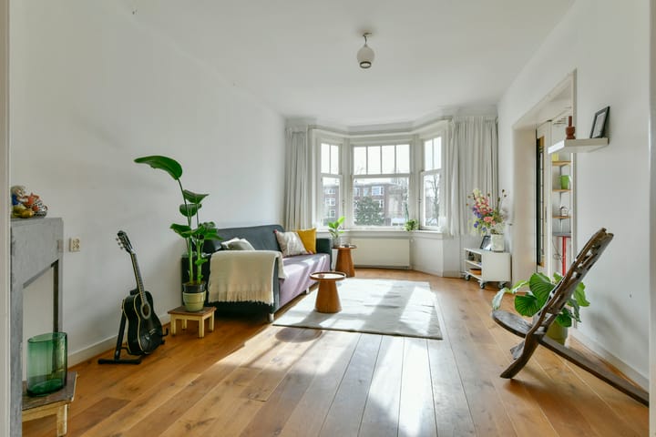 Photo 2 of Lekstraat 104-2