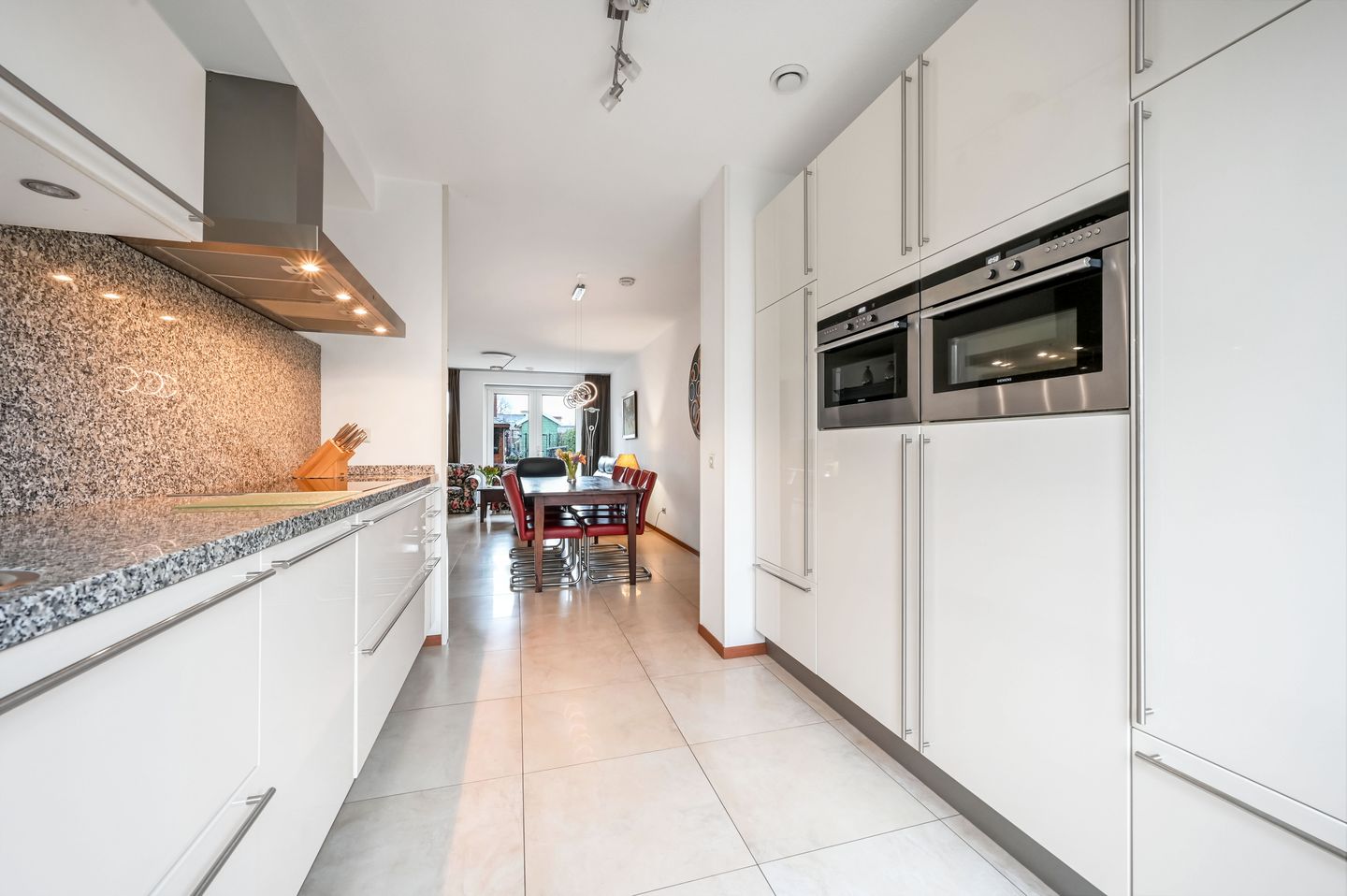 Foto 14 van Job van der Zeelaan 43