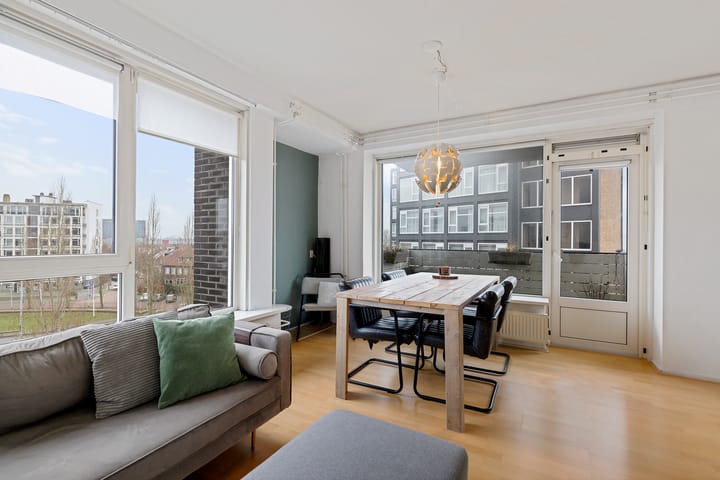 Photo 2 of Europaplein 23-E