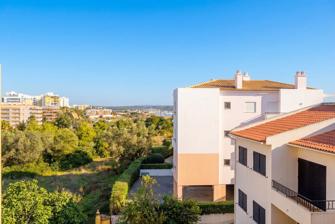 Foto 1 van Rua eng Jose Bivar Ed Plaza 2H