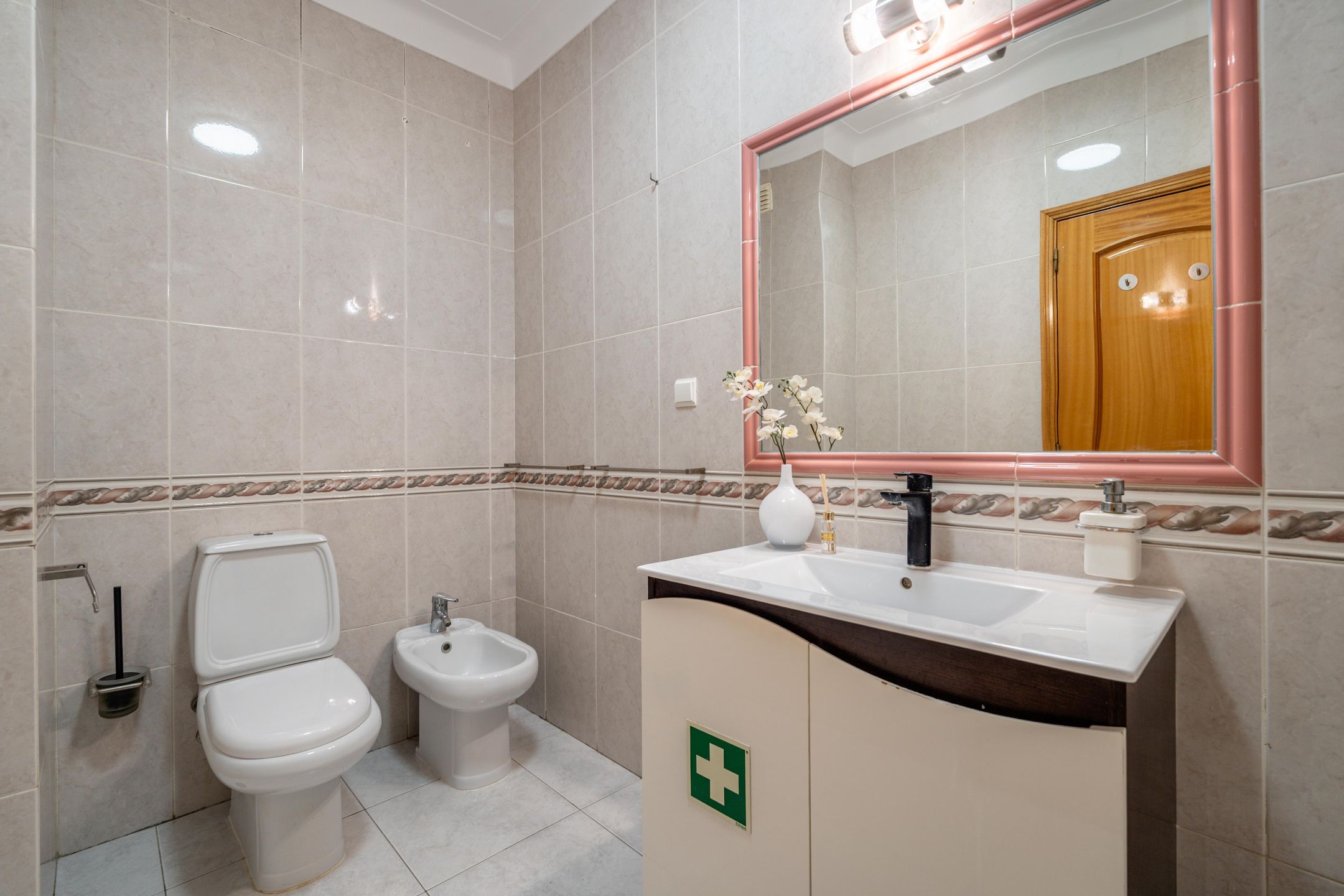 Foto 12 van Rua eng Jose Bivar Ed Plaza 2H