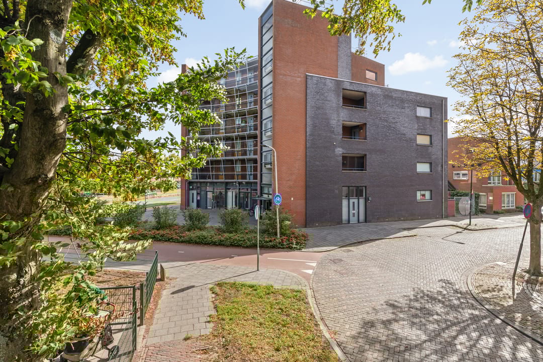 Foto 28 van Dijkplein 48