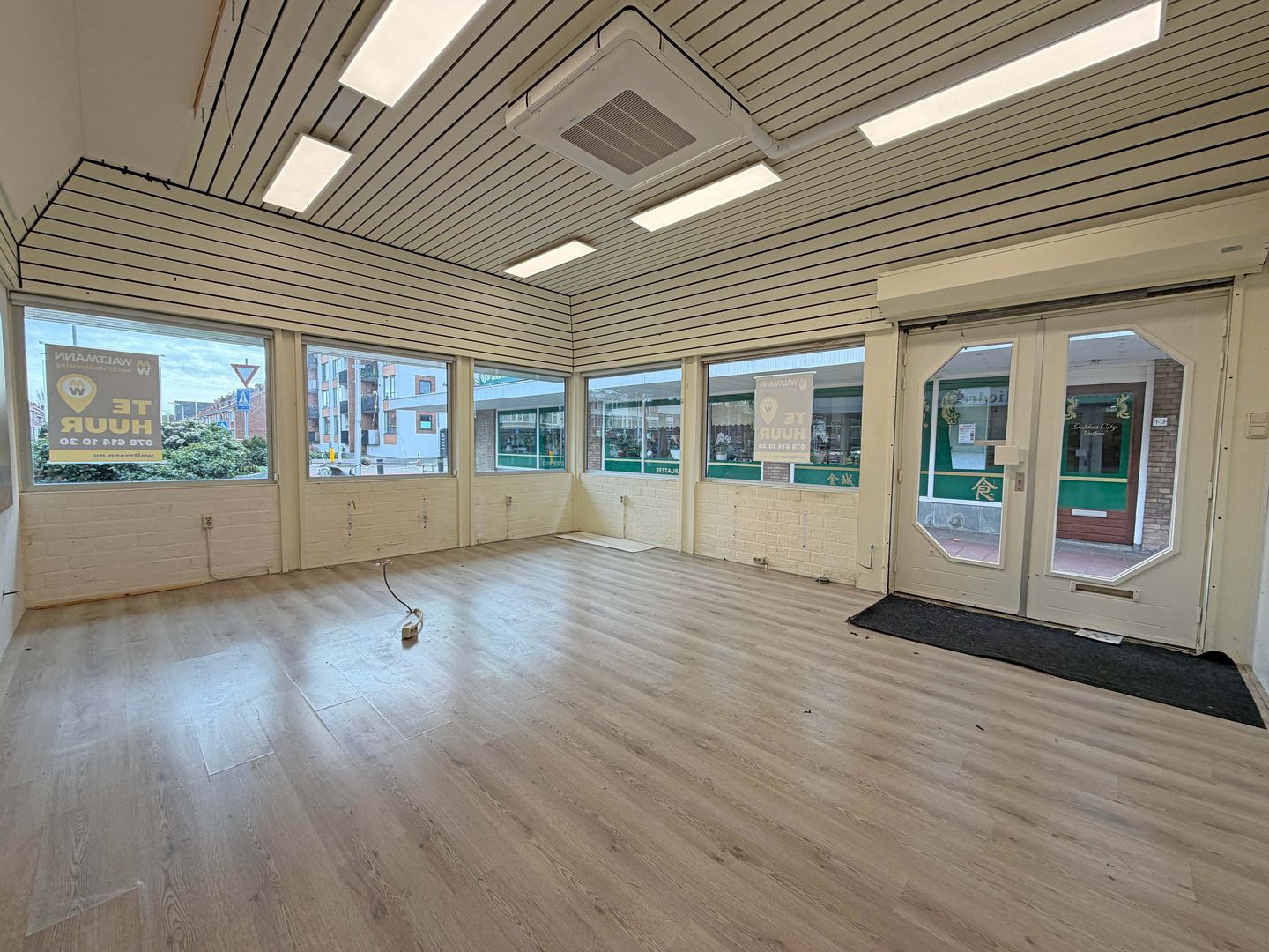 Bekijk foto 2 van Burgemeester Winklerplein 23