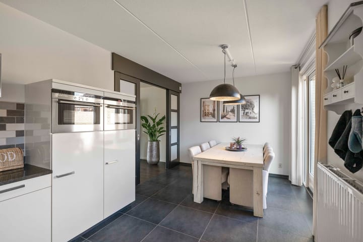 Foto 16 van Alferinklaan 36