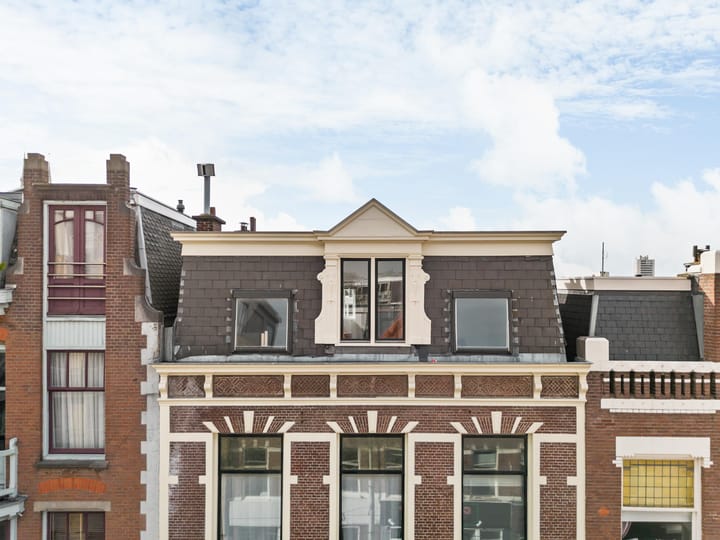 Photo 2 of Zoutmanstraat 20-D