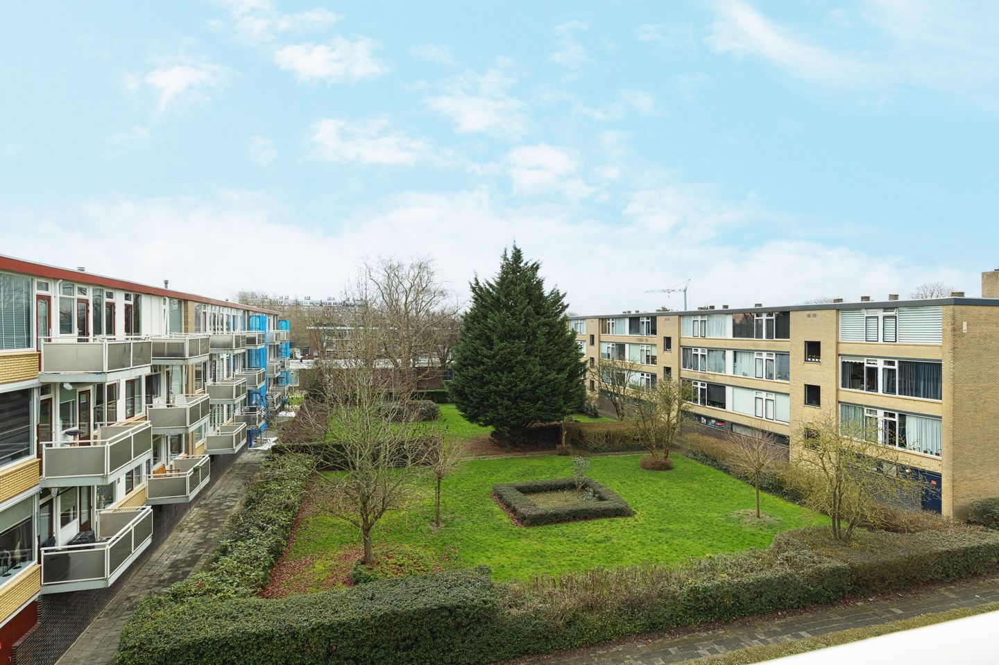 Photo 5 of Van Anrooystraat 15