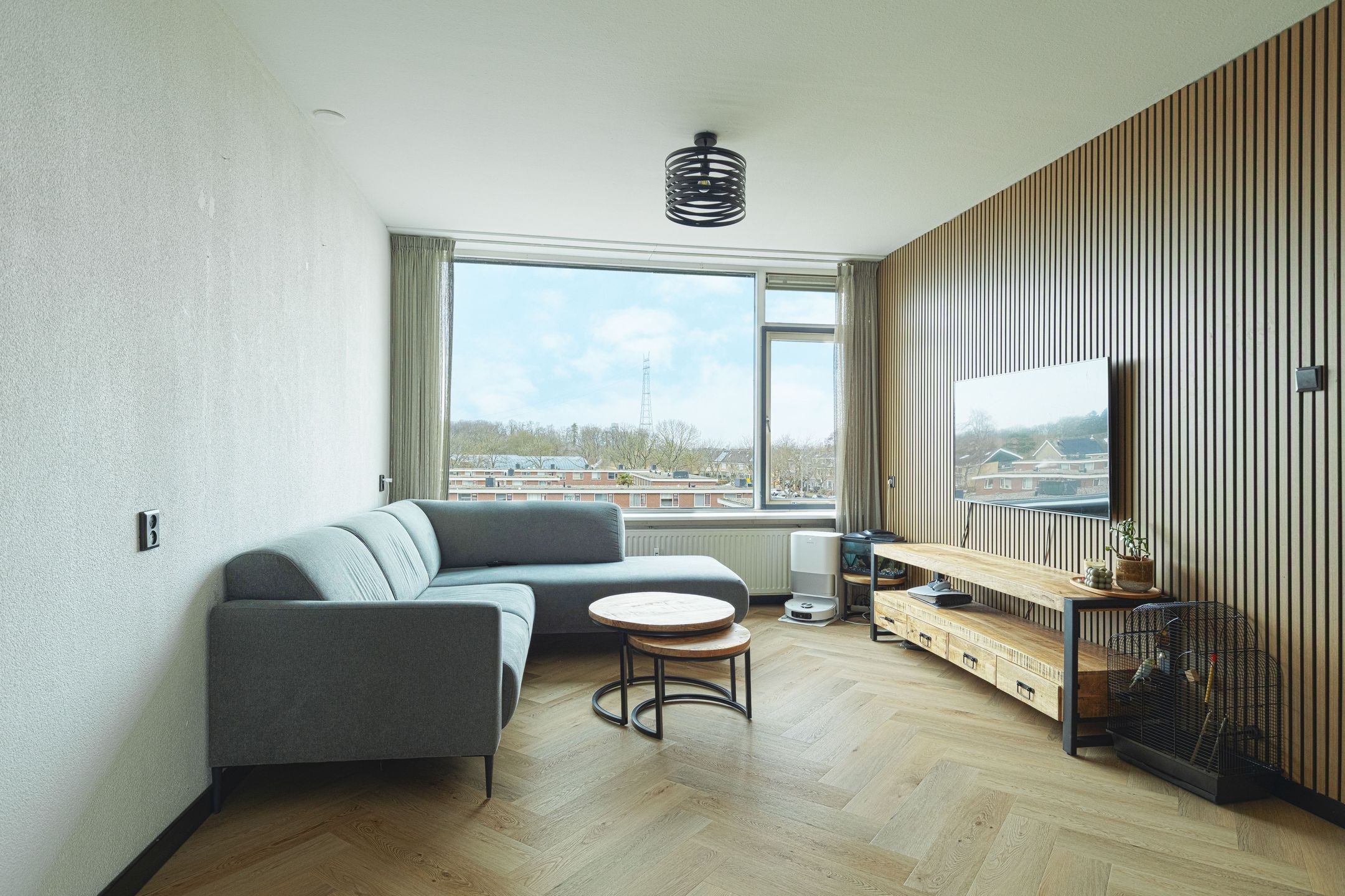 Photo 9 of Van Anrooystraat 15