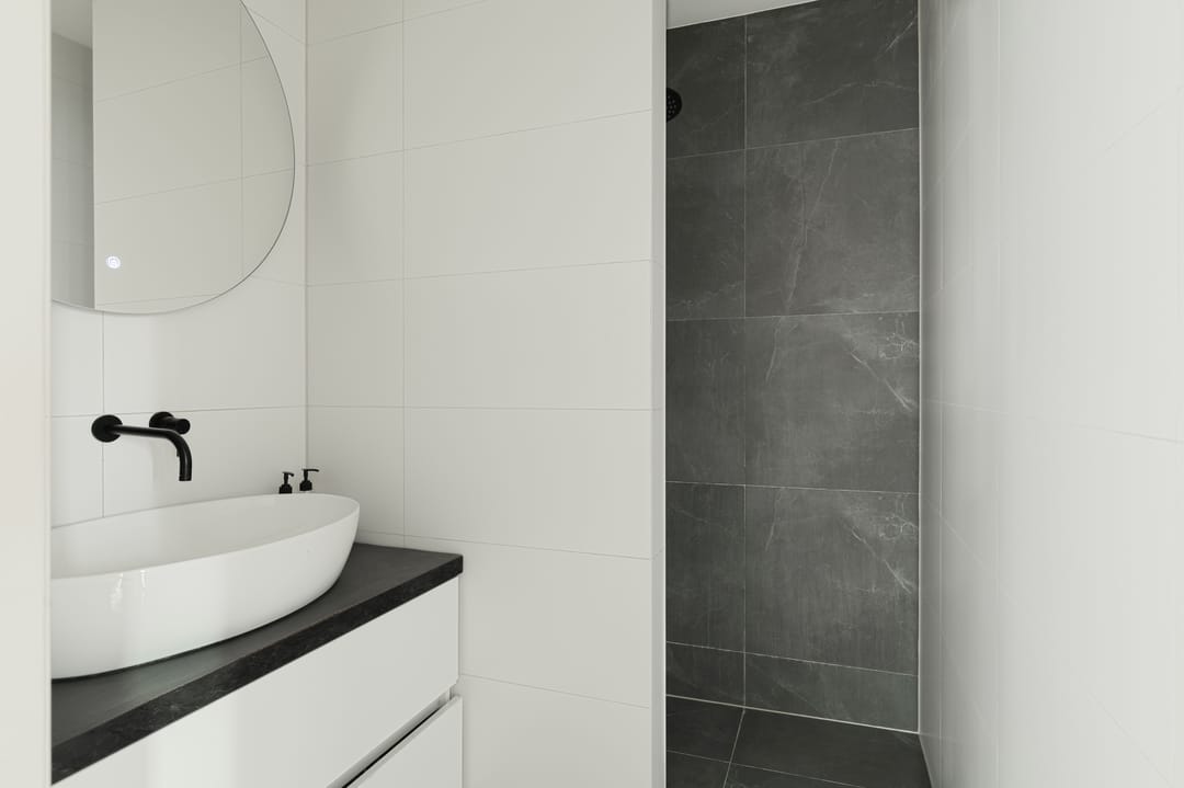 Photo 23 of Van Anrooystraat 15