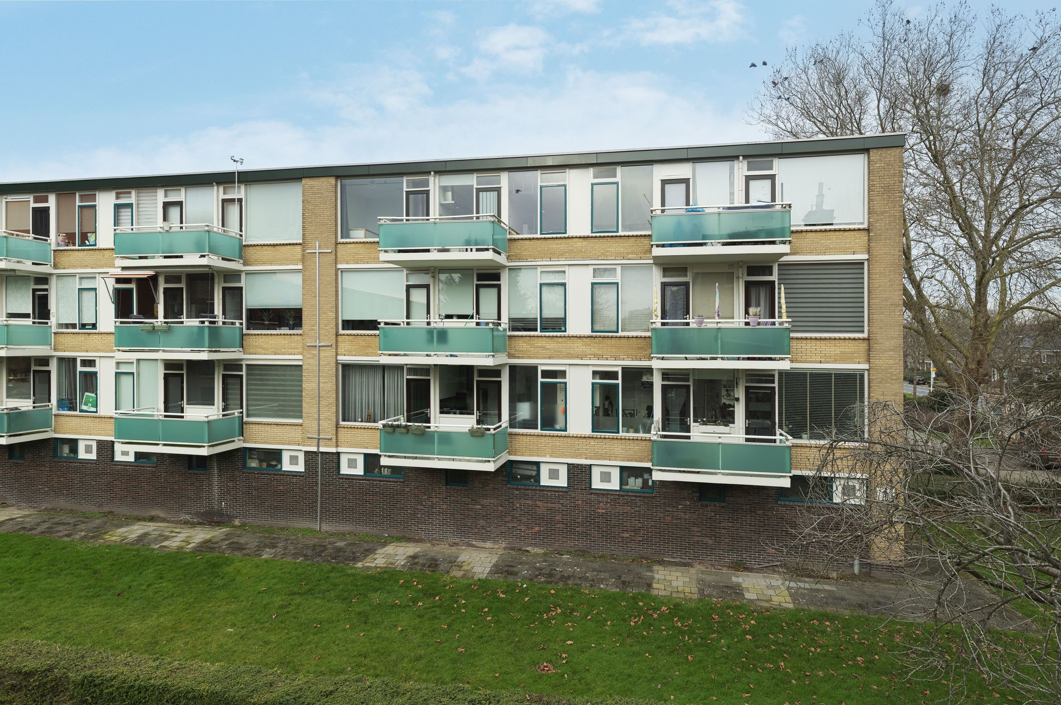 Photo 27 of Van Anrooystraat 15