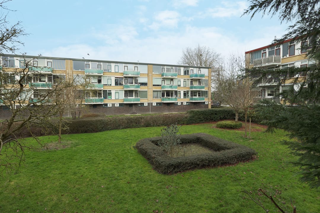 Photo 28 of Van Anrooystraat 15