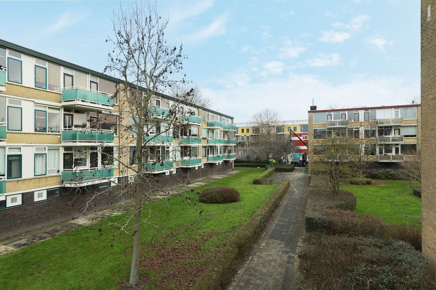 Photo 29 of Van Anrooystraat 15