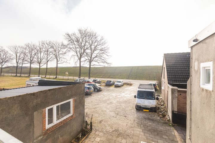 Foto 18 van Waubacherweg 7