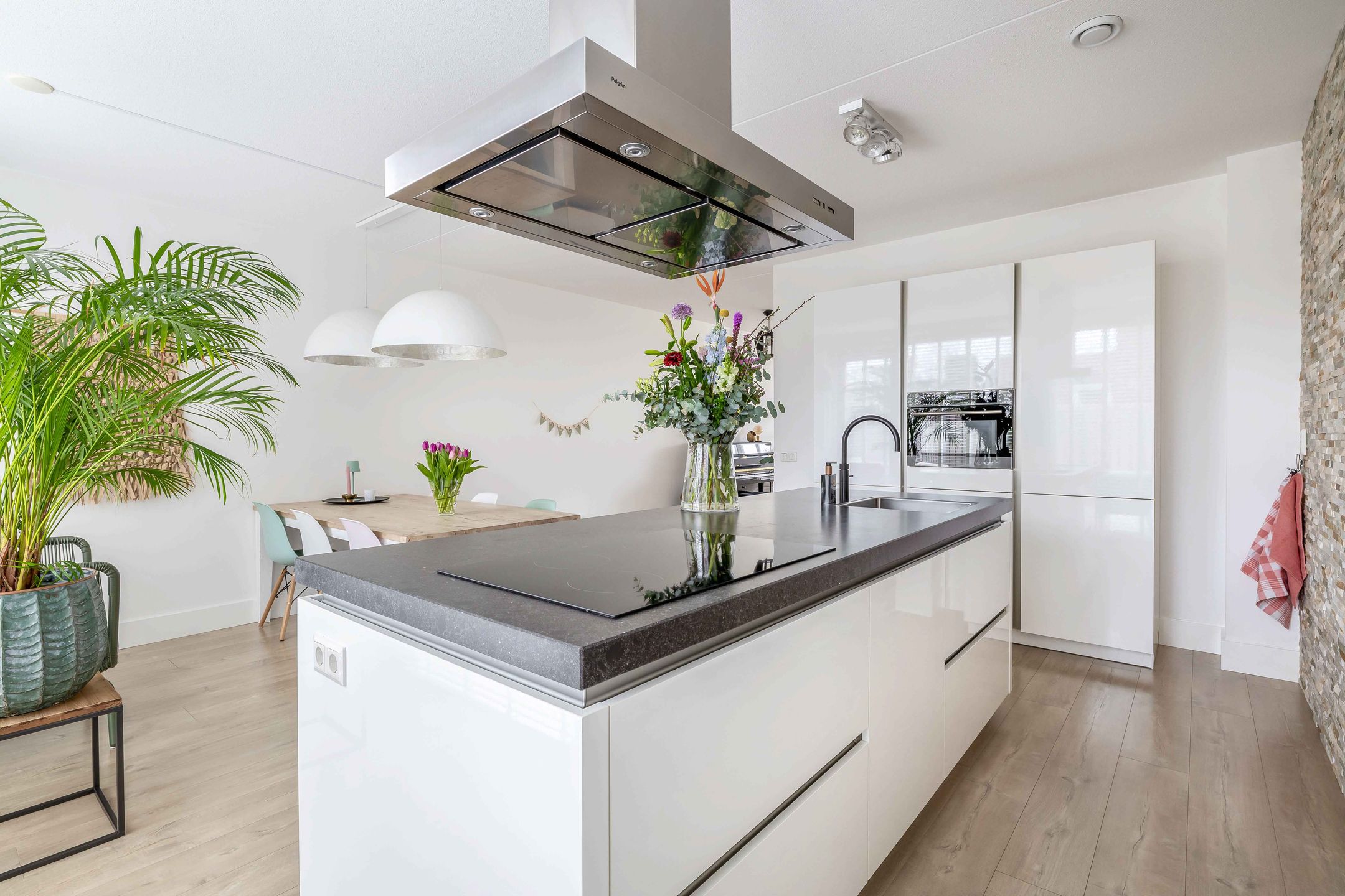 Foto 3 van Joost van den Vondellaan 122