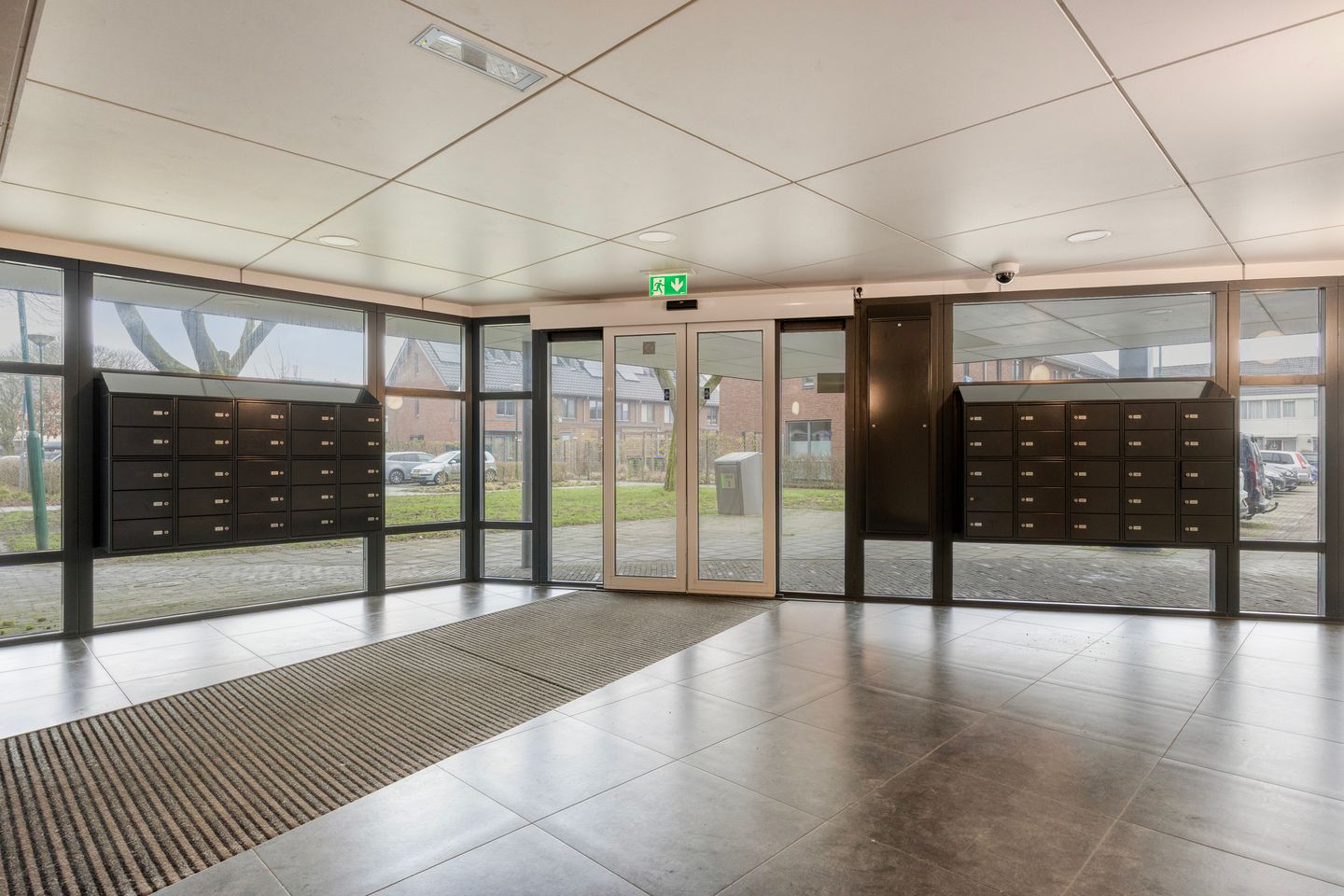 Foto 5 van Pollux 335