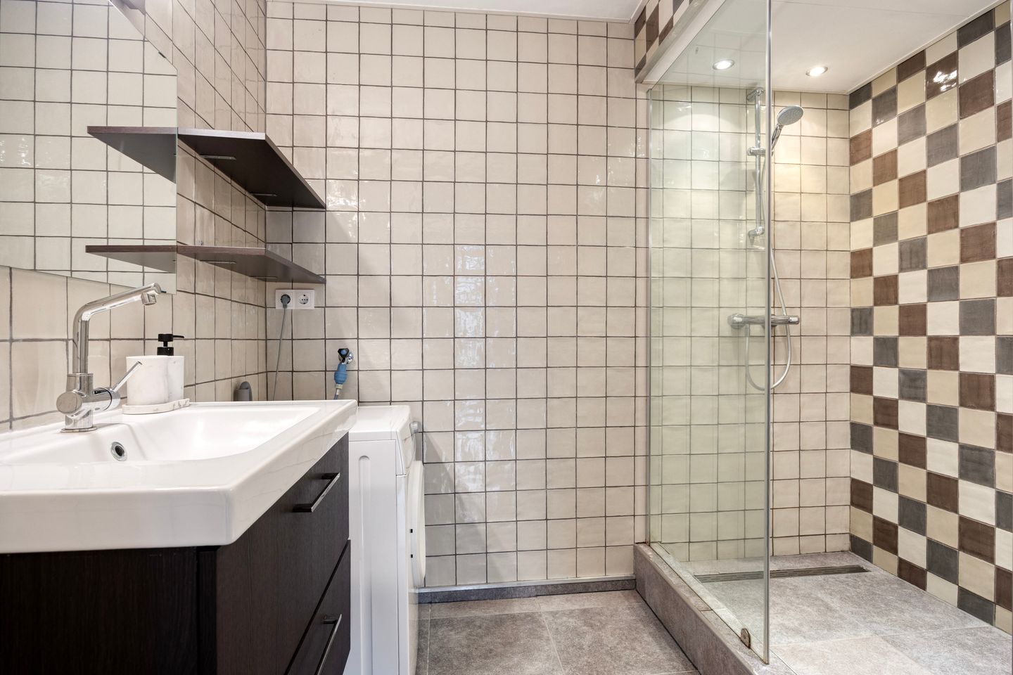 Foto 19 van Pollux 335