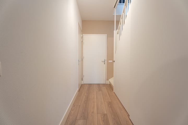 Photo 9 of Burgemeester Hermansstraat 40-G