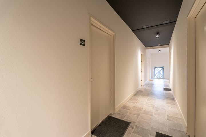 Photo 14 of Burgemeester Hermansstraat 40-G