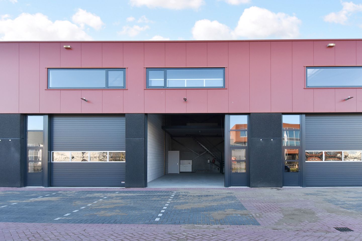 Bekijk foto 2 van Braillestraat 21