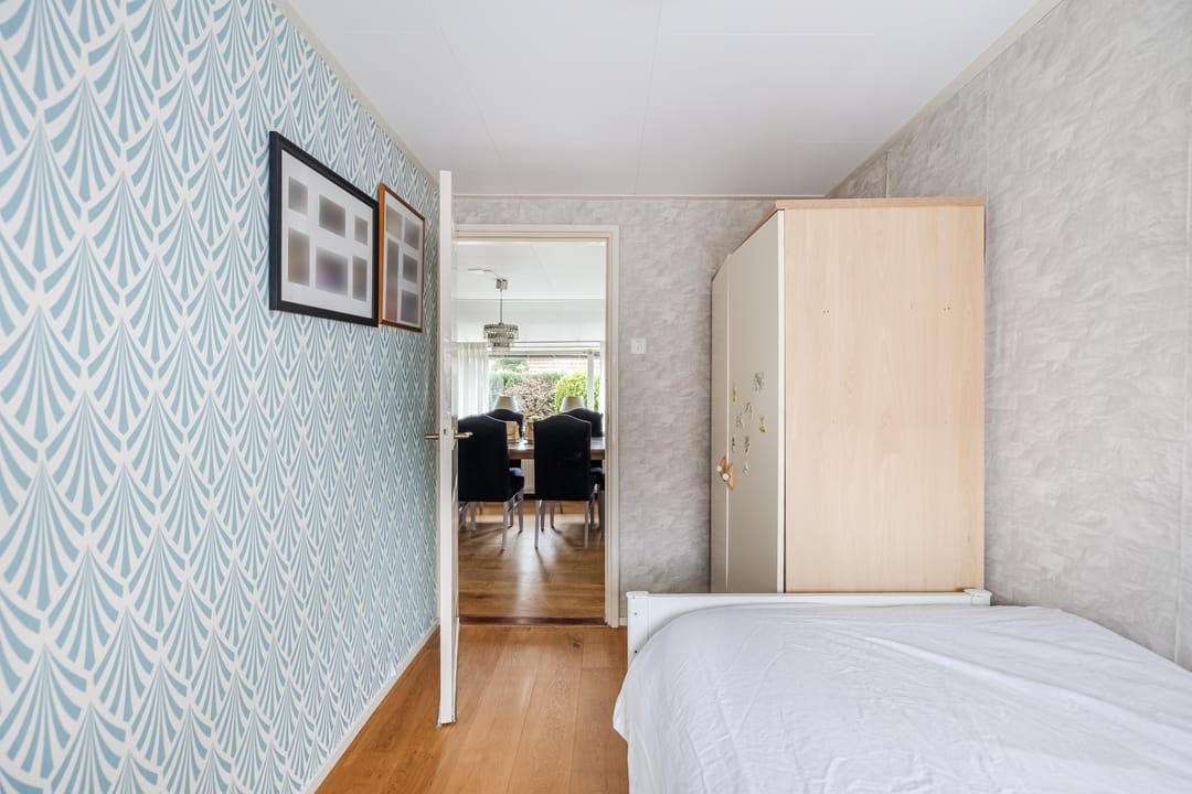 Photo 22 of Weenderstraat 123