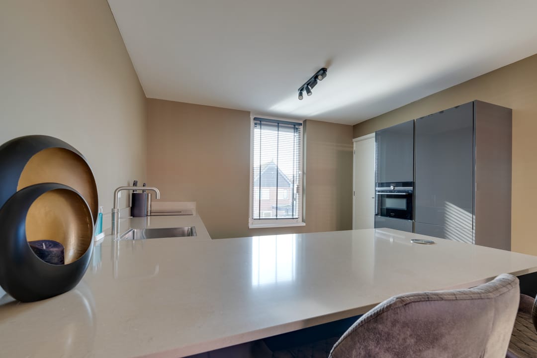 Foto 16 van Julianastraat 14-A