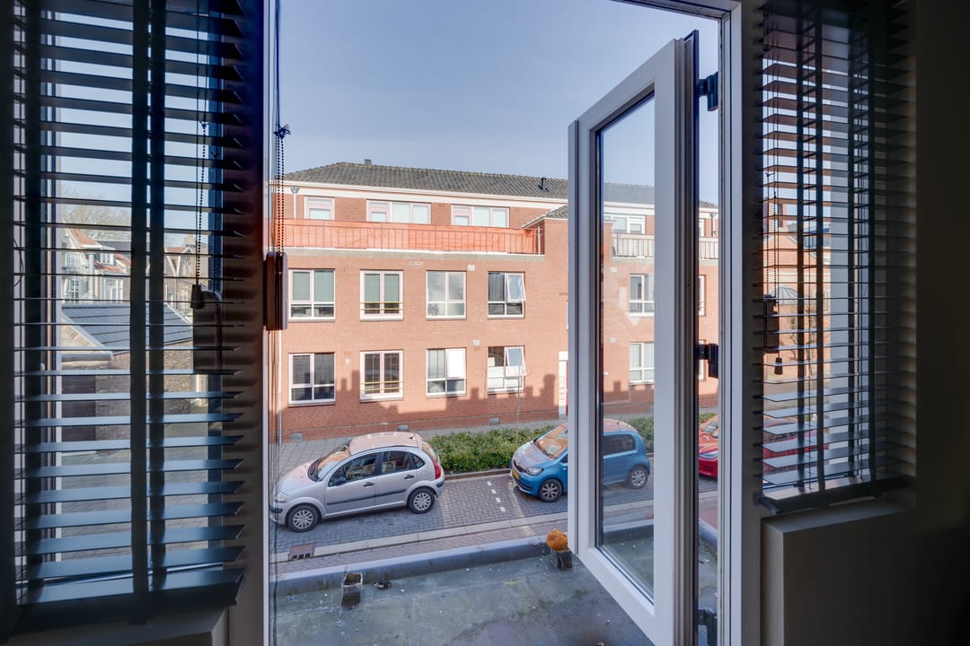 Foto 22 van Julianastraat 14-A