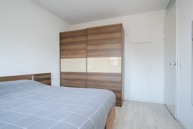 Photo 5 of Van Lunterenstraat 46