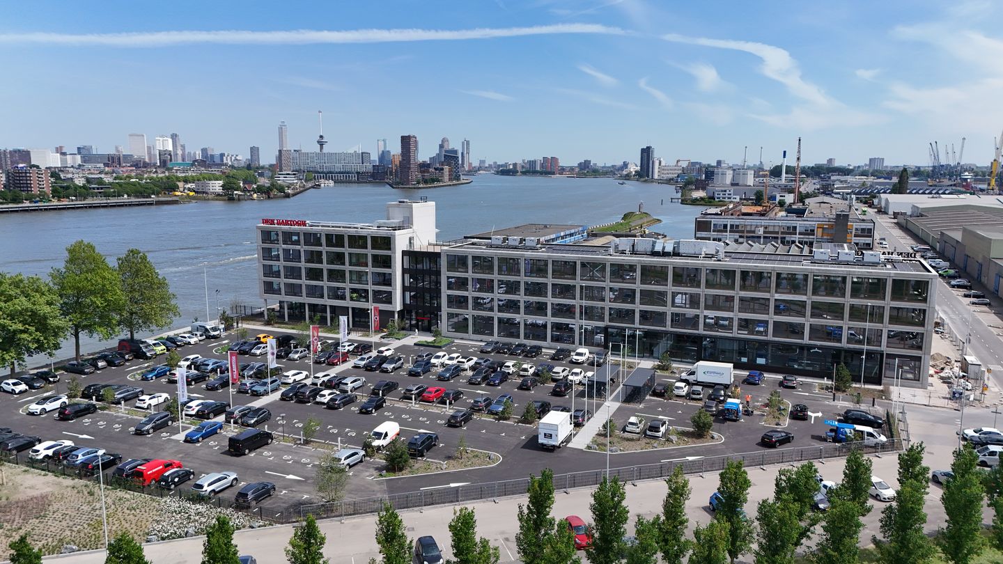 View photo 3 of Sluisjesdijk 159