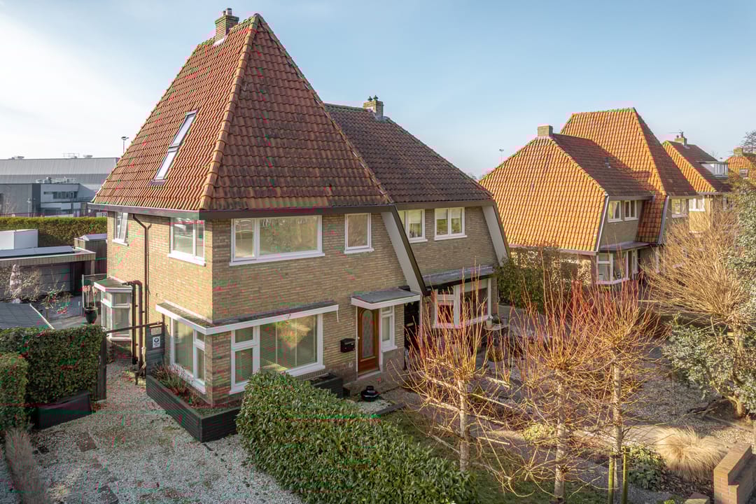 Foto 1 van Hertog van Saxenlaan 21