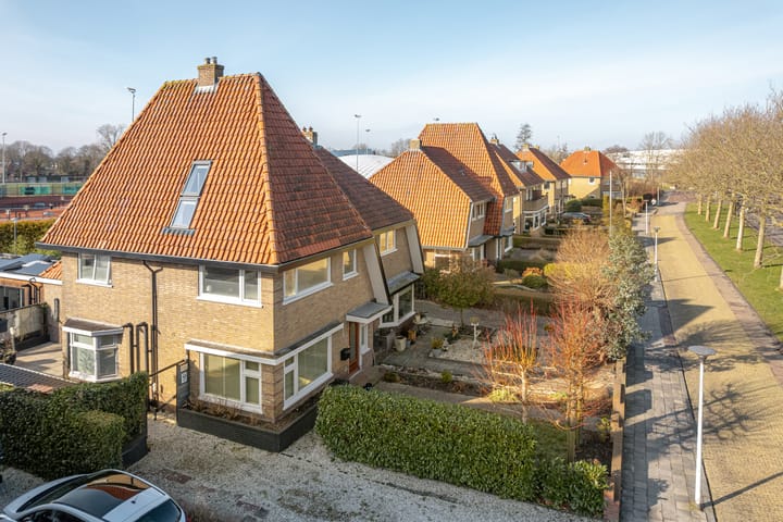 Foto 2 van Hertog van Saxenlaan 21