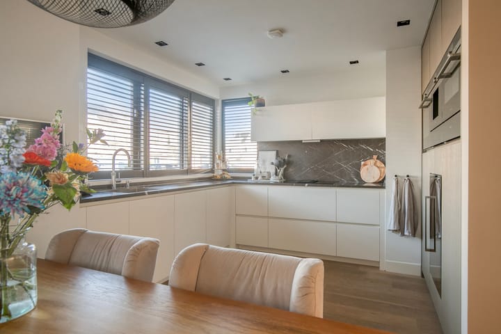 Foto 19 van Karavaanstraat 47